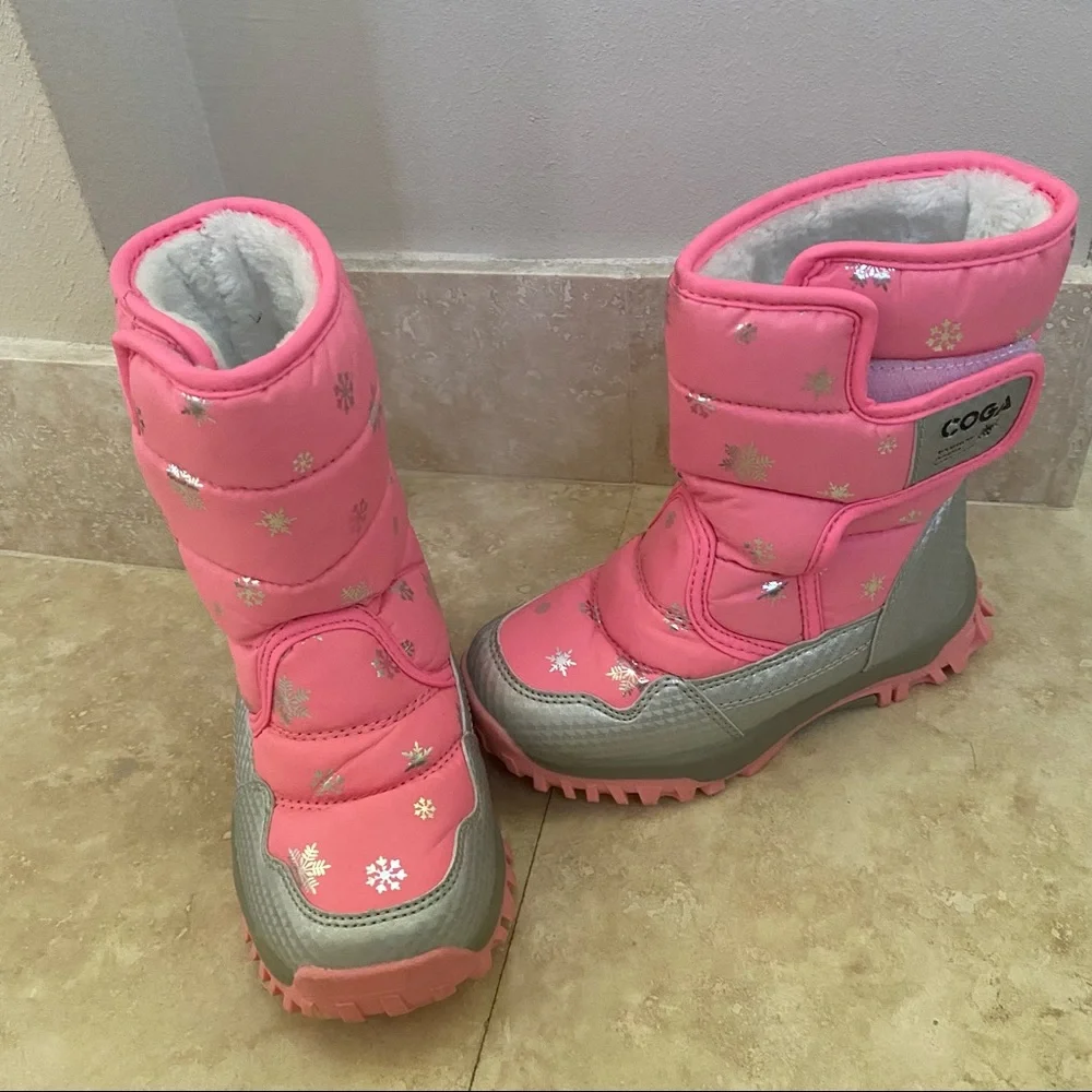 Coga girl’s Sz 1.5 faux fur-lined pink & silver snow boots